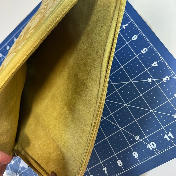 Penelope Ann Tablet/Ipad Cover Golden Topaz Quilted Bag 10” X 8” NWT NEW - Picture 3 of 3